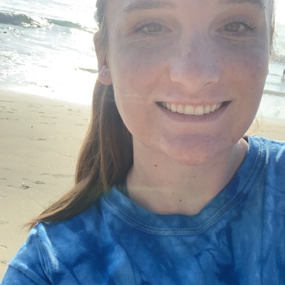 Meet your Posher, Natalie - Picture 2 of 13